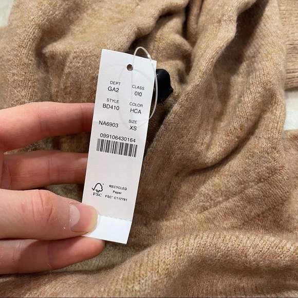 J crew hoodie sweater super soft yarn heather camel - Picture 3 of 6